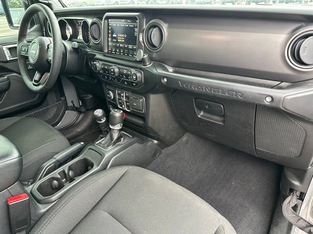 Used 2023 Jeep Wrangler Unlimited Sport AWD/4WD image 9