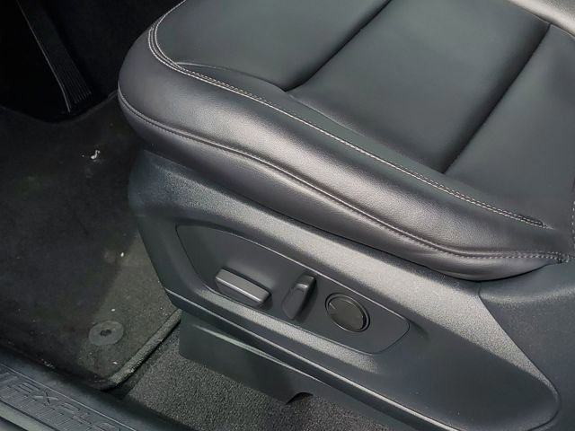 Certified 2023 Ford Explorer XLT w/ Equipment Group 202A image 25