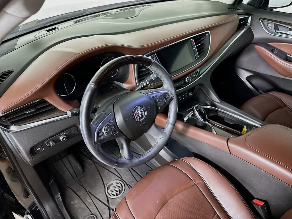 Used 2021 Buick Enclave Avenir w/ Avenir Technology Package FWD image 2