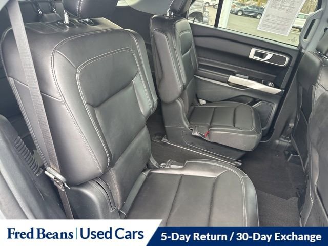 Certified 2023 Ford Explorer XLT w/ Equipment Group 202A AWD/4WD image 14