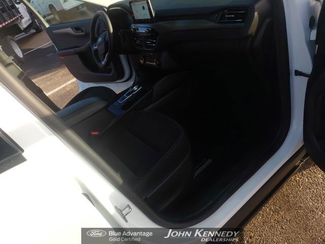 Certified 2024 Ford Escape Active w/ Cold Weather Package image 21