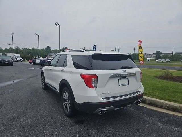 Certified 2020 Ford Explorer Platinum w/ Premium Technology Package AWD/4WD image 2