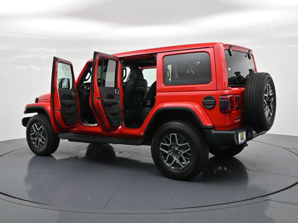 Used 2026 Jeep Wrangler Unlimited Sahara AWD/4WD image 24