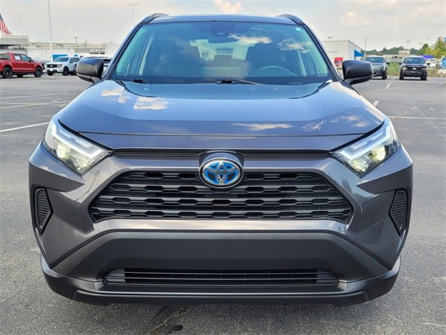 Used 2024 Toyota RAV4 LE image 8