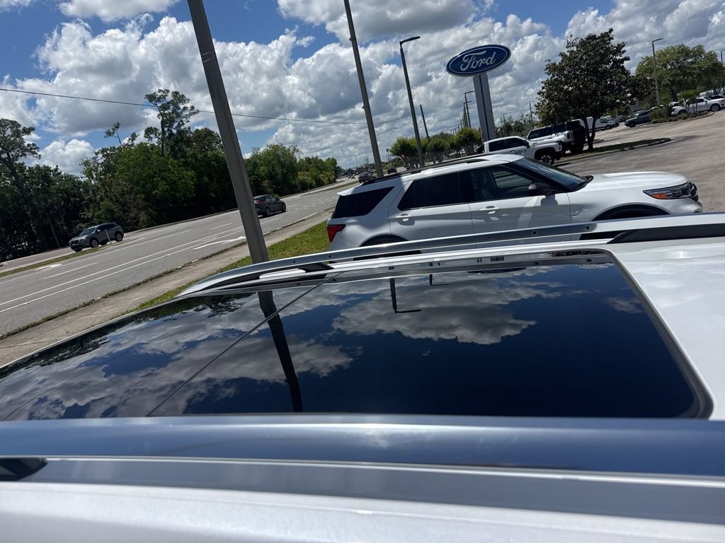 Used 2024 Chevrolet Equinox Premier FWD image 14