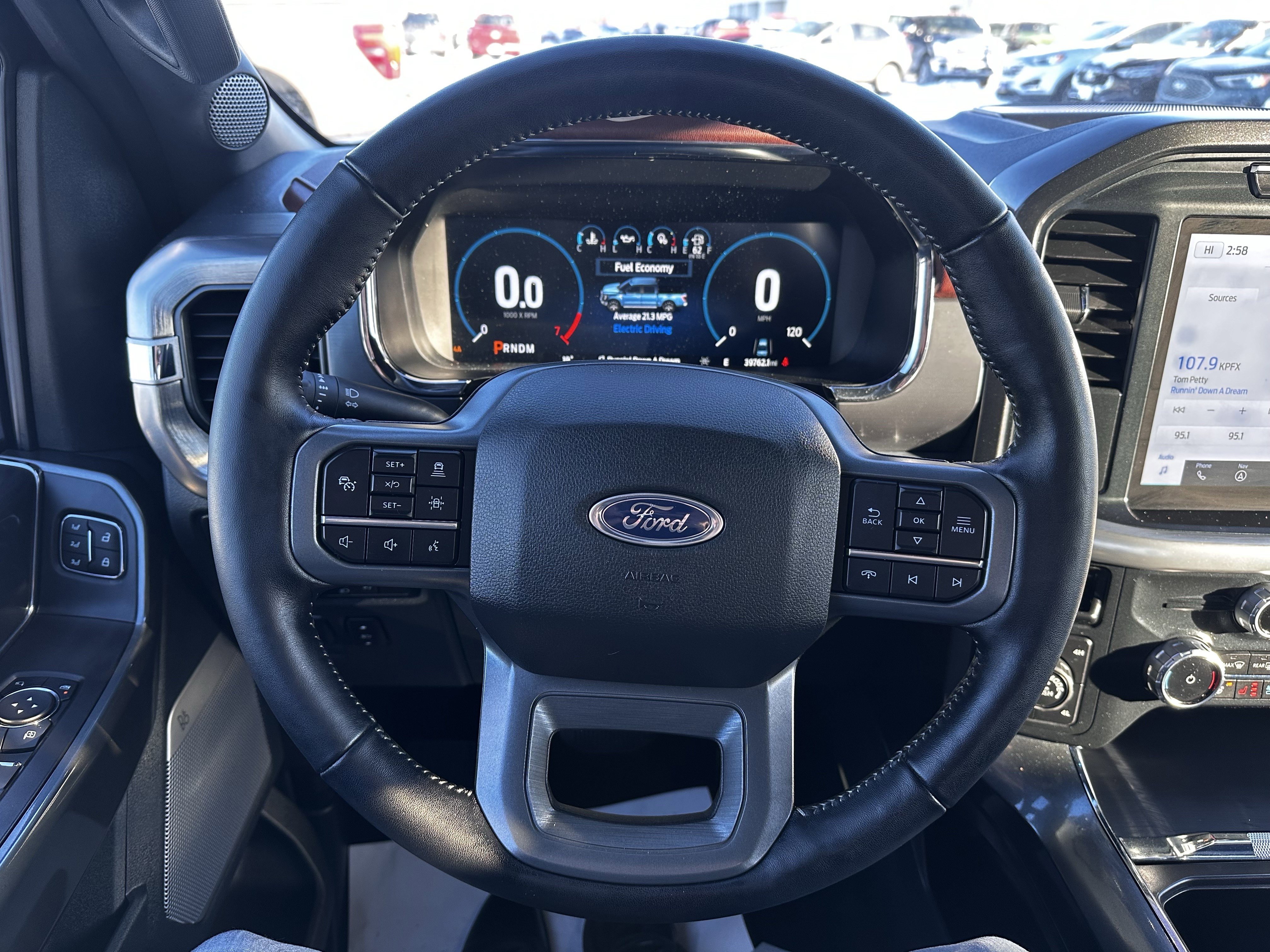 Certified 2022 Ford F150 Lariat w/ Equipment Group 502A High image 9