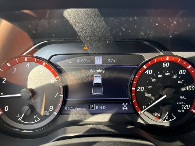 Used 2021 Nissan Titan PRO-4X w/ Pro-4x Convenience Package AWD/4WD image 15