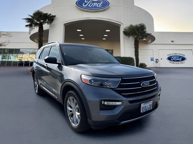 Certified 2021 Ford Explorer XLT w/ Equipment Group 202A AWD/4WD image 4