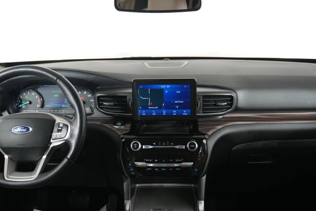 Certified 2021 Ford Explorer Limited w/ Hybrid Equipment Group 310A image 18