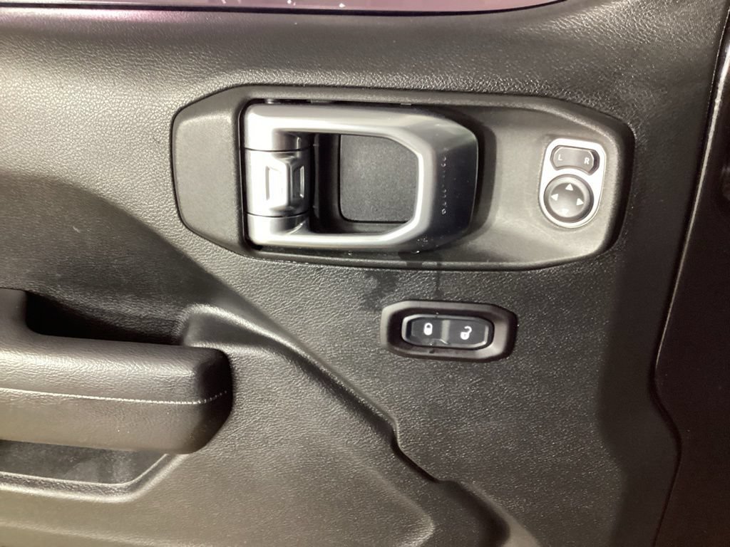 Used 2020 Jeep Wrangler Unlimited Sport S AWD/4WD image 11