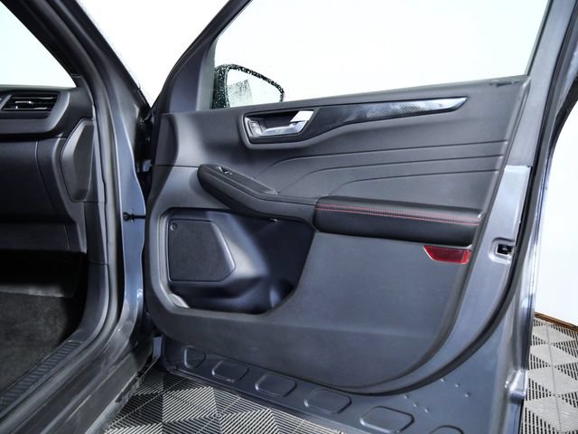 Certified 2025 Ford Escape ST-Line AWD/4WD image 9