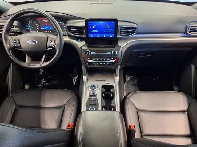 Certified 2020 Ford Explorer XLT w/ Equipment Group 202A image 15