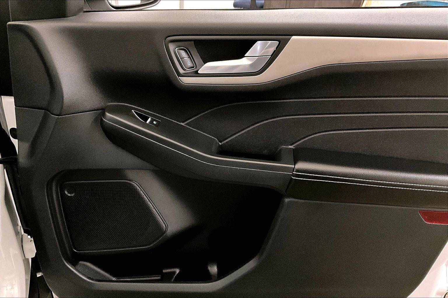 Certified 2021 Ford Escape SE image 23