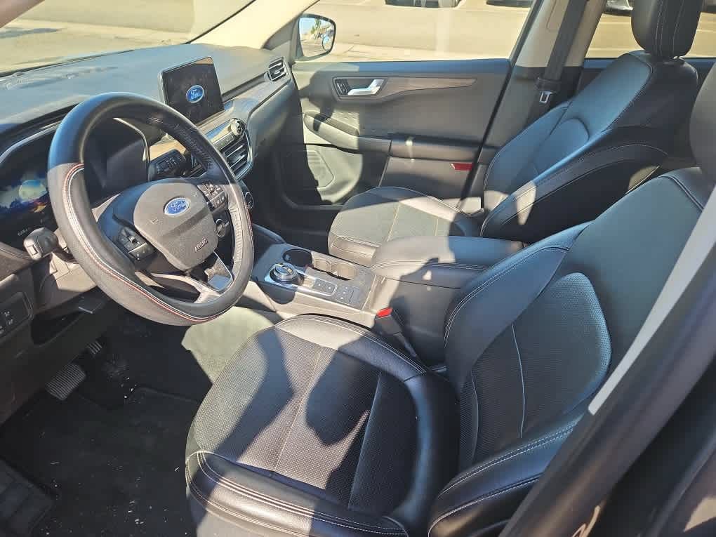Certified 2020 Ford Escape Titanium AWD/4WD image 14