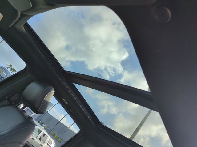 Certified 2021 Ford F150 Lariat w/ Equipment Group 502A High image 20