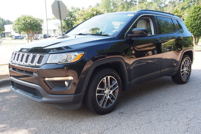 Used 2020 Jeep Compass Latitude FWD image 3