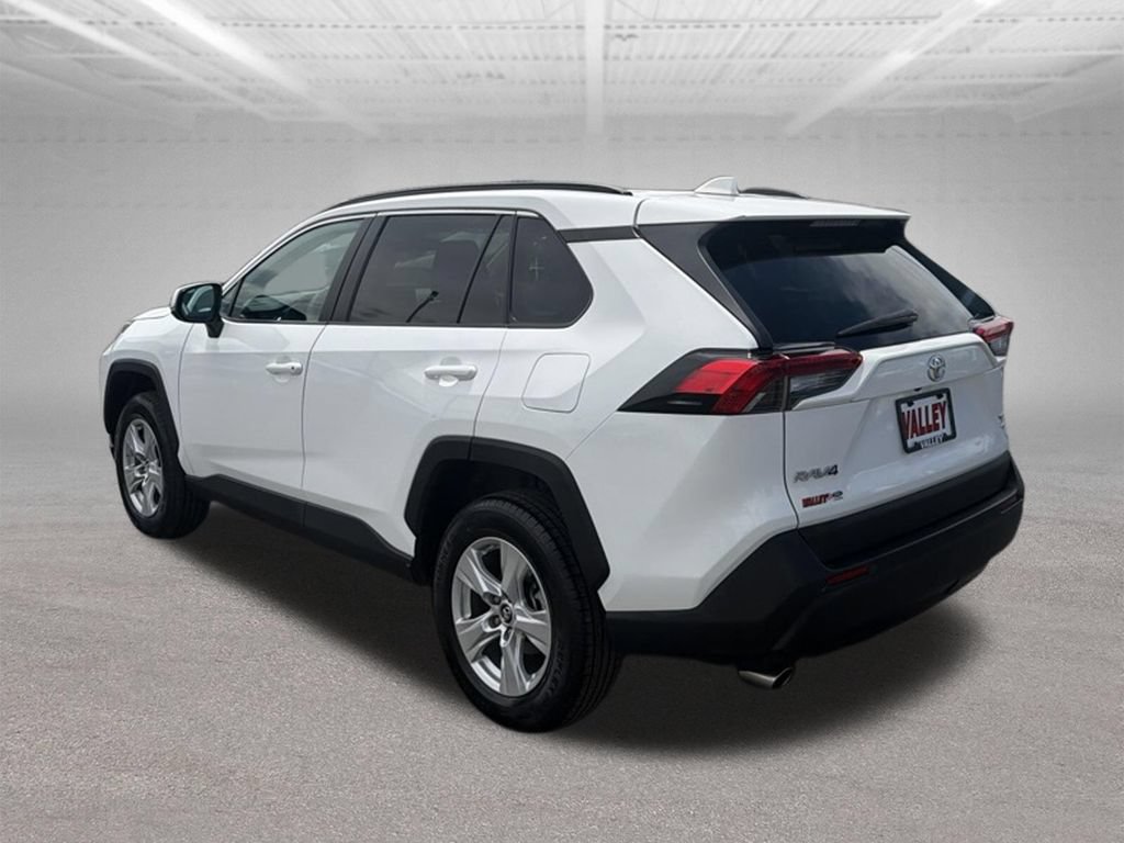 Used 2019 Toyota RAV4 XLE w/ Convenience Package AWD/4WD image 9