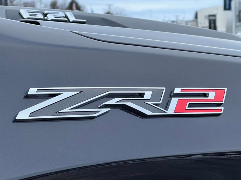 Used 2024 Chevrolet Silverado 1500 ZR2 image 8