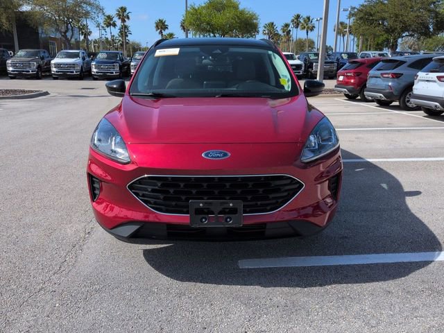 Certified 2022 Ford Escape SE w/ SE Sport Appearance Package image 9