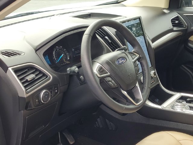 Certified 2024 Ford Edge SEL w/ Convenience Package AWD/4WD image 12