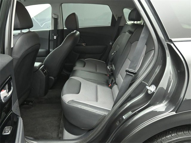 Used 2022 Kia Niro EX image 37