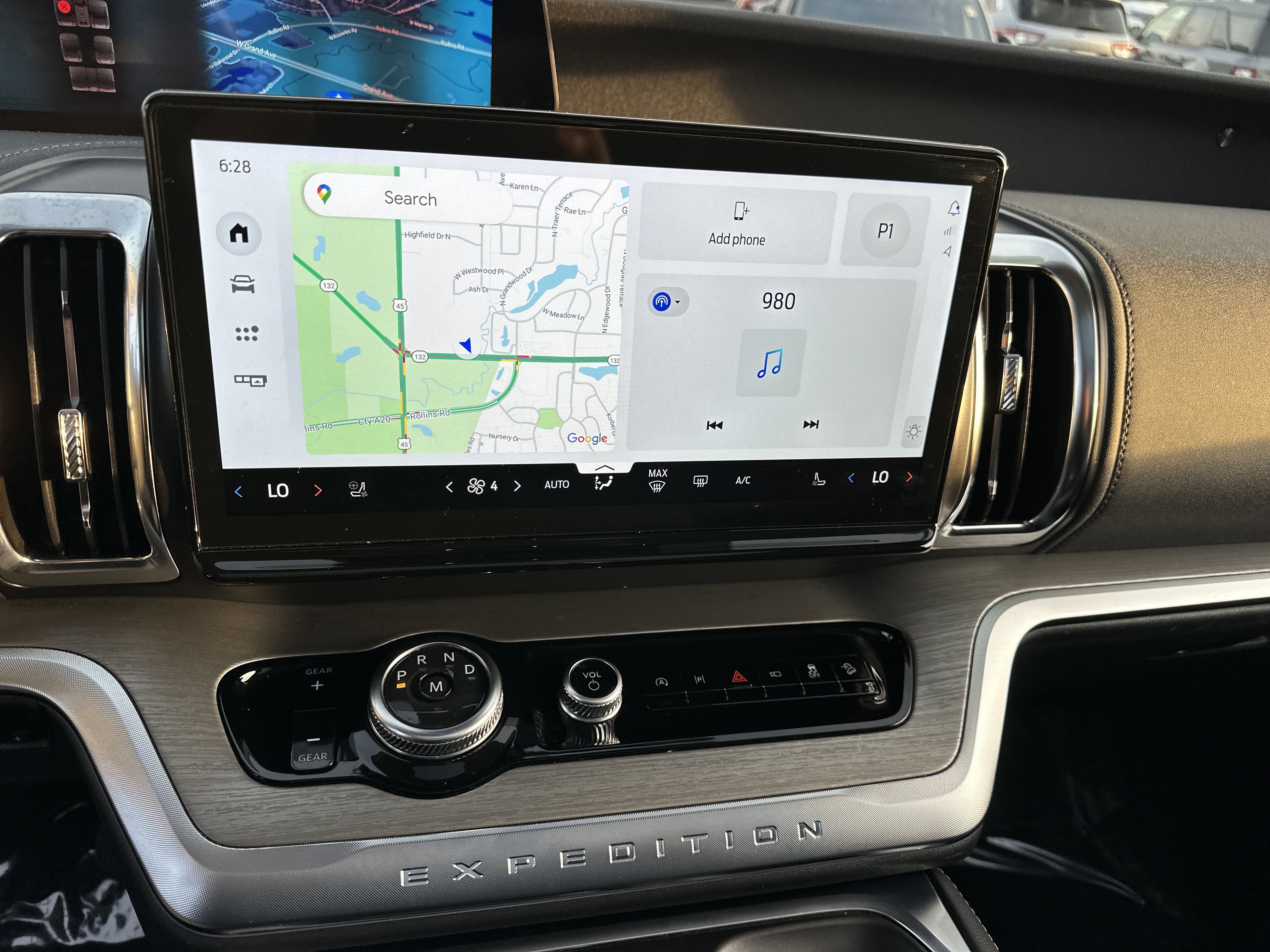 Certified 2025 Ford Expedition Platinum image 19