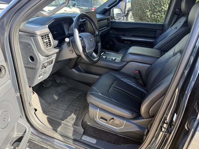 Certified 2023 Ford Expedition Platinum image 9