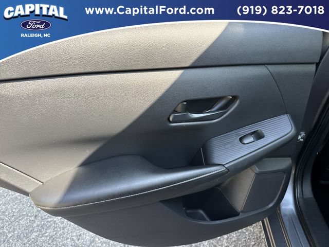 Used 2025 Nissan Sentra SV FWD image 17
