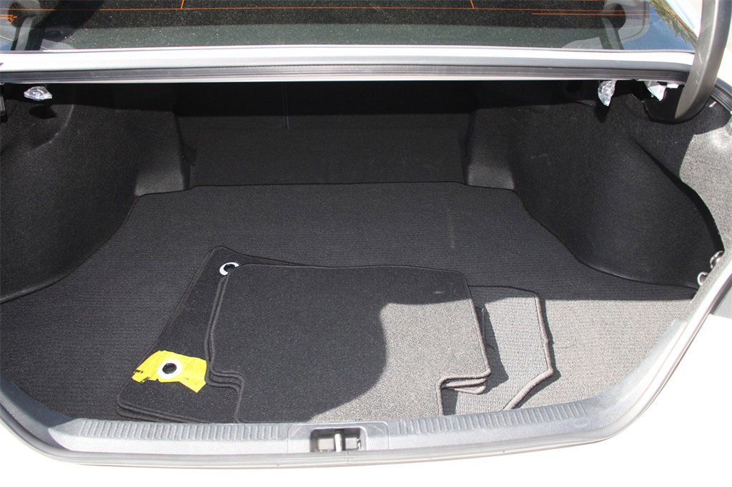 Used 2022 Toyota Camry SE w/ Convenience Package image 25