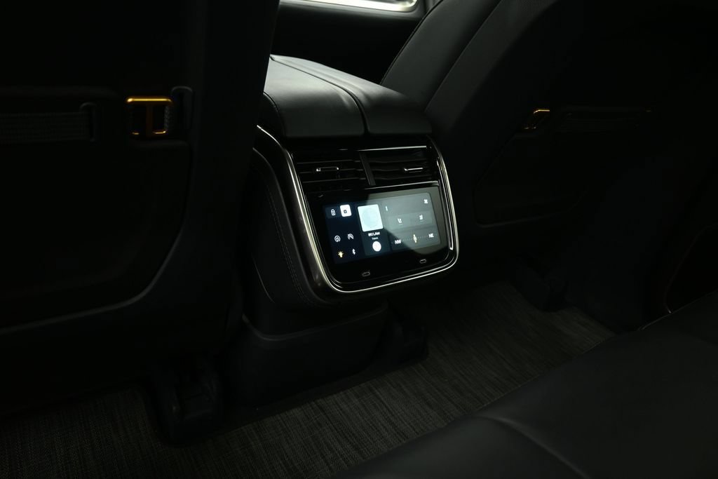 Used 2022 Rivian R1T Launch Edition AWD/4WD image 16