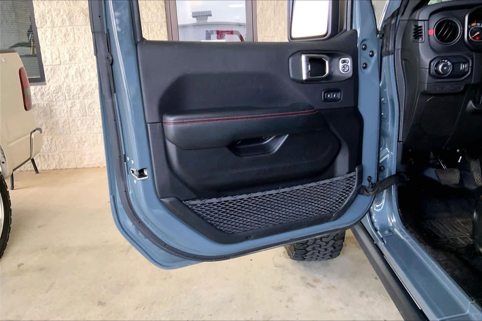 Used 2024 Jeep Wrangler Unlimited Rubicon 392 AWD/4WD image 21