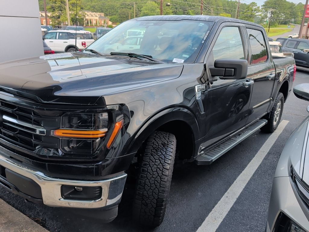 Certified 2025 Ford F150 XLT w/ Equipment Group 301A Standard AWD/4WD image 3