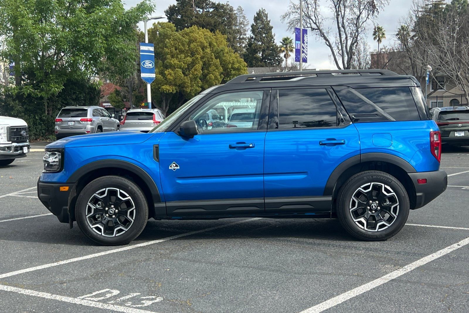 Certified 2025 Ford Bronco Sport Outer Banks w/ Outer Banks Tech Package+ video 2
