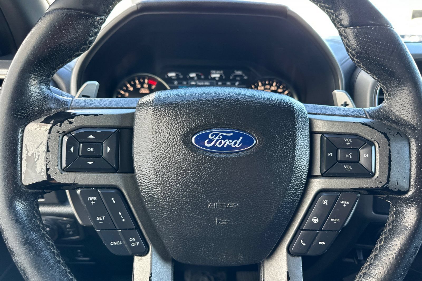 Certified 2019 Ford F150 Raptor w/ Equipment Group 802A Luxury AWD/4WD image 24