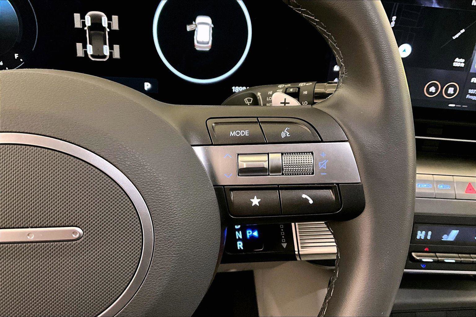 Used 2025 Hyundai Kona SEL image 18