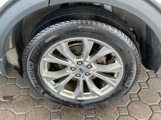 Certified 2023 Ford Explorer XLT w/ Equipment Group 202A AWD/4WD image 6