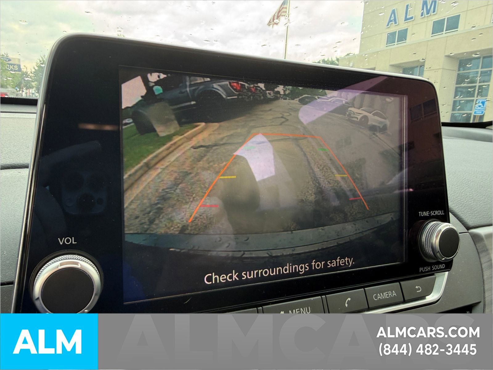 Used 2025 Nissan Altima 2.5 SV FWD image 14