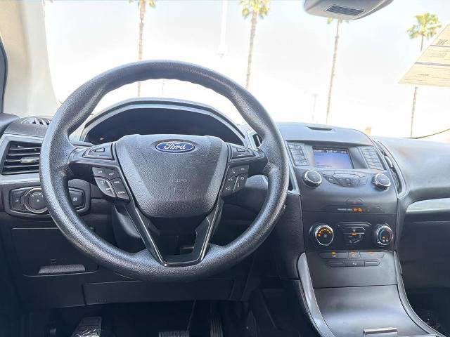 Certified 2019 Ford Edge SE image 10