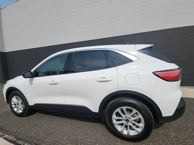 Certified 2022 Ford Escape SE w/ Convenience Package AWD/4WD image 4
