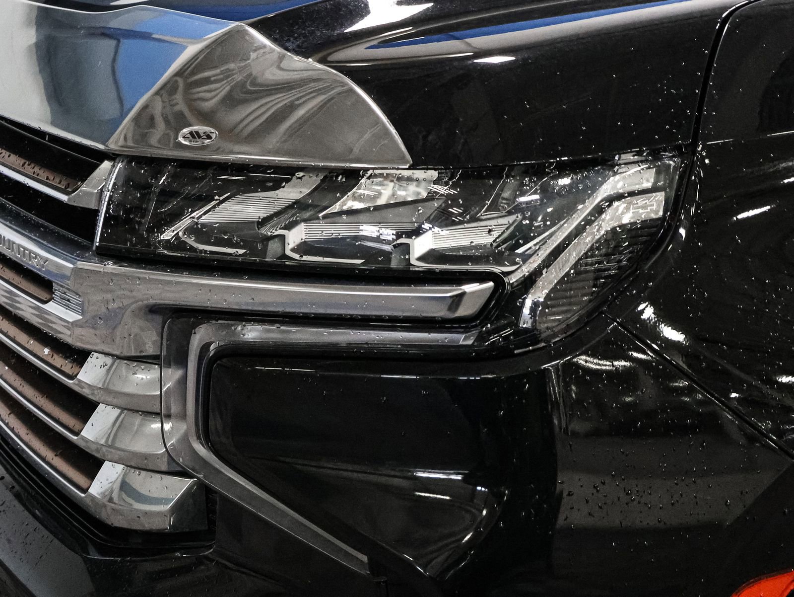 Used 2022 Chevrolet Suburban High Country AWD/4WD image 14