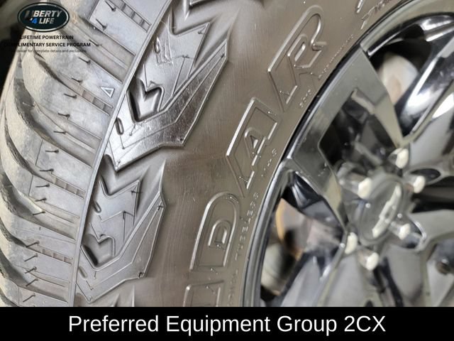 Used 2021 Chevrolet Silverado 1500 Custom Trail Boss w/ LPO, Dark Essentials Package AWD/4WD image 11