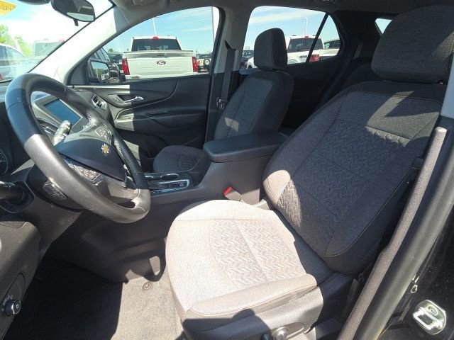 Used 2024 Chevrolet Equinox LT w/ Driver Convenience Package FWD image 25