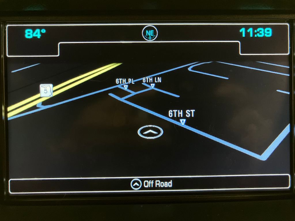 Used 2020 GMC Yukon Denali w/ Denali Premium Package image 25