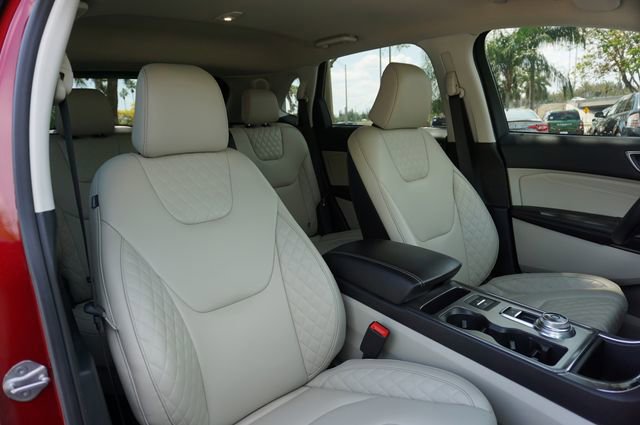 Certified 2023 Ford Edge Titanium image 7