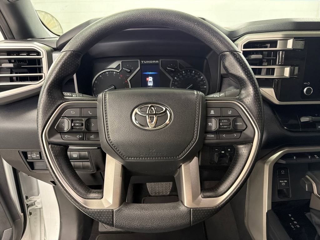 Used 2025 Toyota Tundra SR5 AWD/4WD image 18