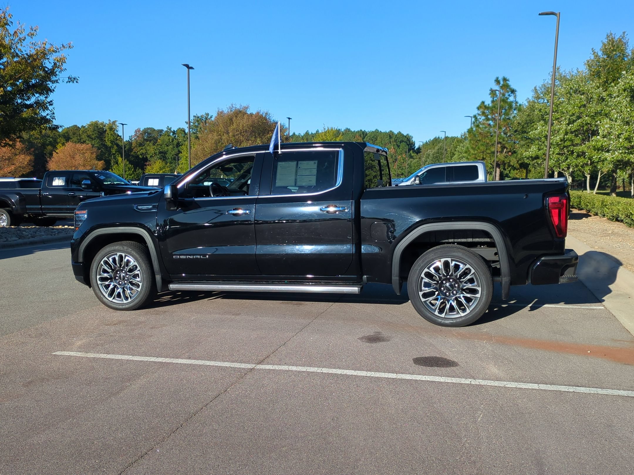 Used 2024 GMC Sierra 1500 Denali Ultimate AWD/4WD image 7
