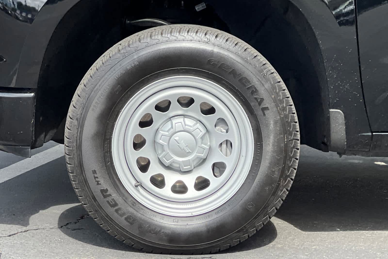 Used 2026 Chevrolet Silverado 1500 W/T w/ WT Value Package image 26