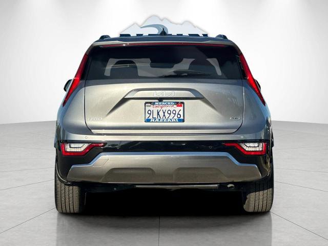 Used 2024 Kia Niro SX Touring FWD image 4