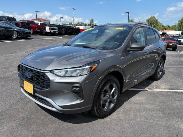 Certified 2024 Ford Escape ST-Line w/ Tech Pack #1 AWD/4WD image 7