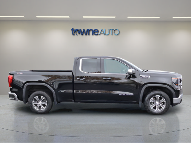 Used 2023 GMC Sierra 1500 SLE w/ X31 Off-Road Package AWD/4WD image 8